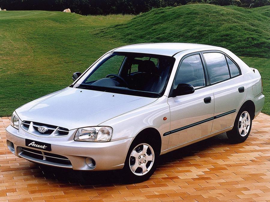 Hyundai Accent 5-Door (AU) '2000